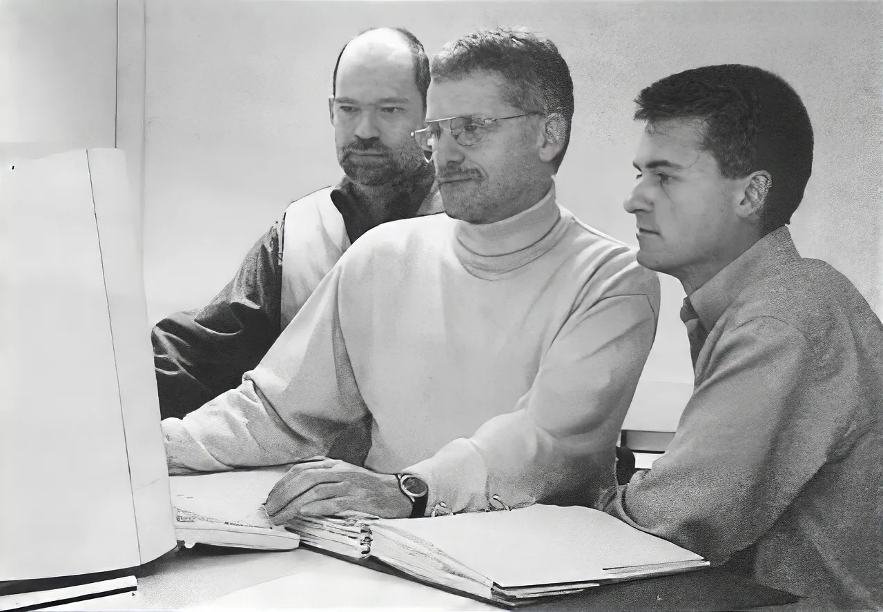 2001 itek GmbH Gründer, Norbert Wais, Elevtherios Lemas und Wolfgang Jäger.